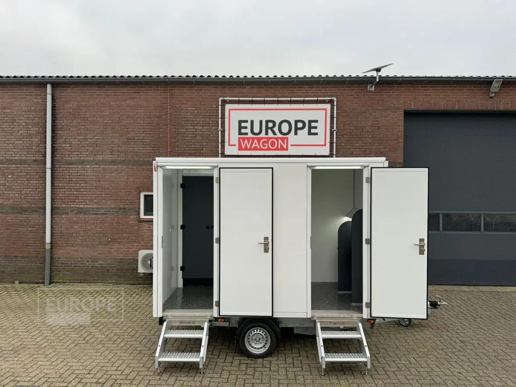 GLOBAL KWALITEIT DUITSE toiletwagen type 2-1-2 GLOBAL rechts, Gebruikt