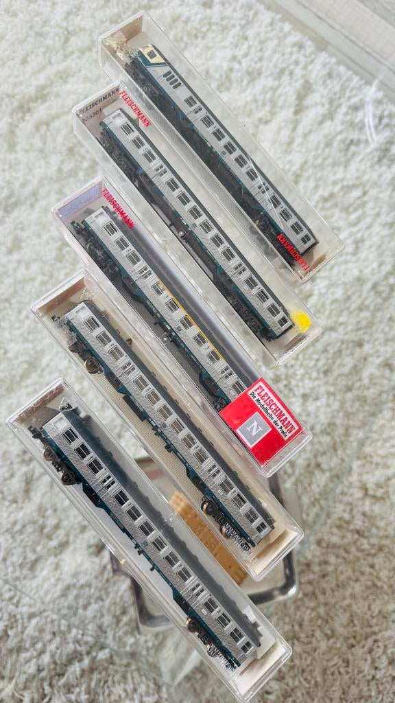 Fleischmann N spoor wagons - Set van 5 incl 8140, Gebruikt, Gelijkstroom, Fleischmann, Wagon