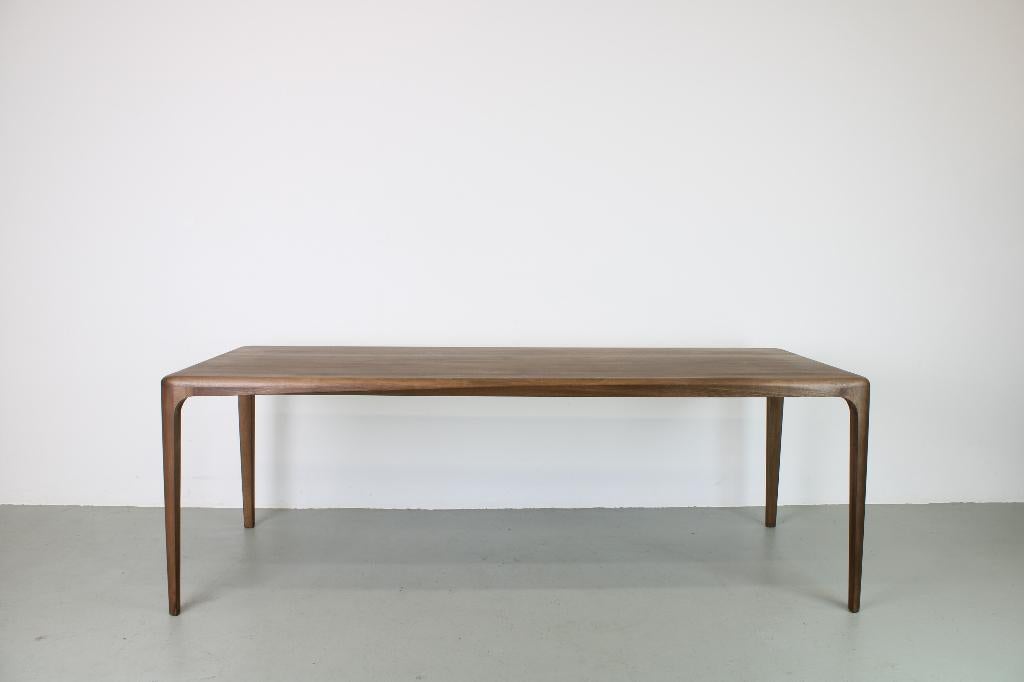 Artisan Craft eettafel, Europees walnoot, 220/90/76 cm, Huis en Inrichting, Tafels | Eettafels, Ophalen, 50 tot 100 cm, Vijf personen of meer