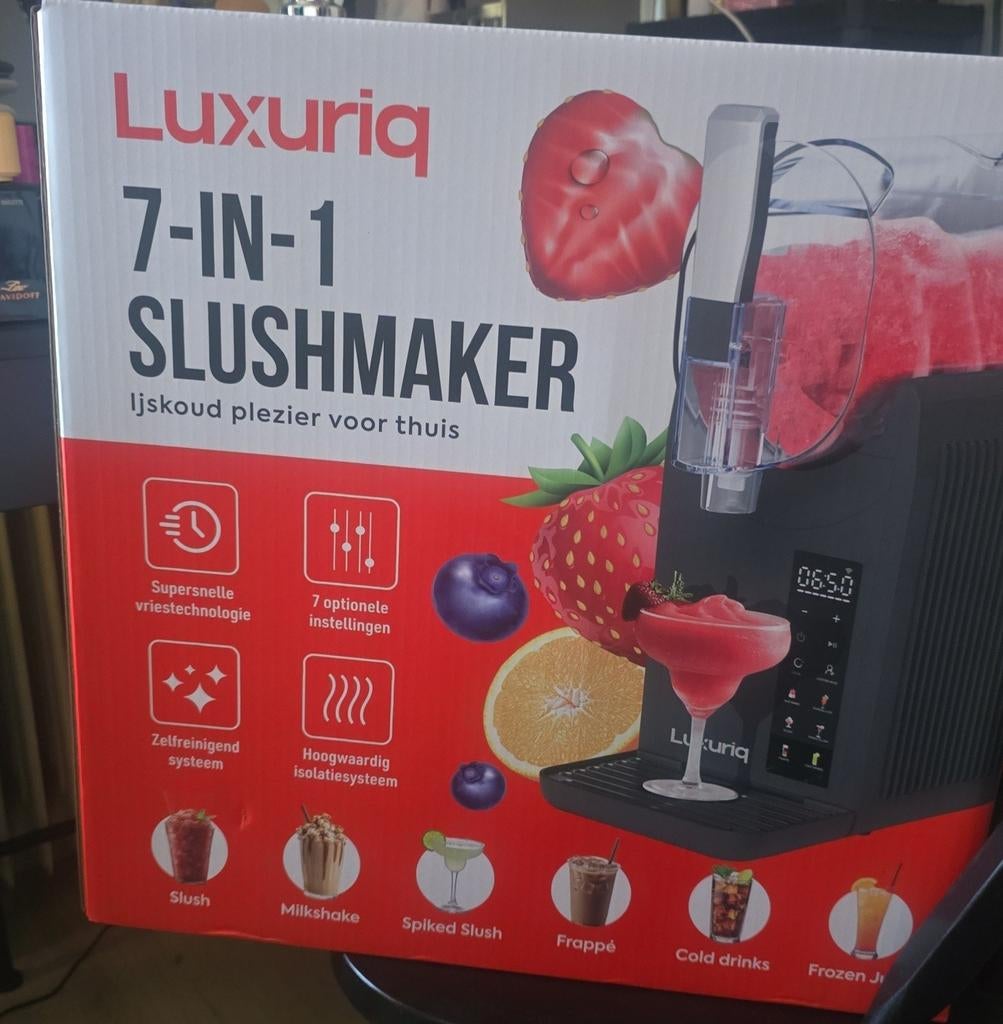 Luxuriq 7-in-1 Slushmaker nieuw in doos, Witgoed en Apparatuur, IJsmachines, Ophalen of Verzenden, Nieuw