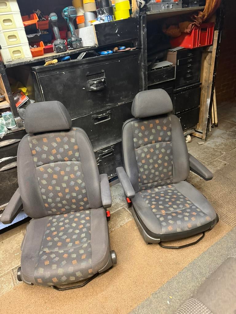 Setje mercedes vito w639 stoelen met dubbele armleuning, Auto-onderdelen, Ophalen, Gebruikt, Citroën