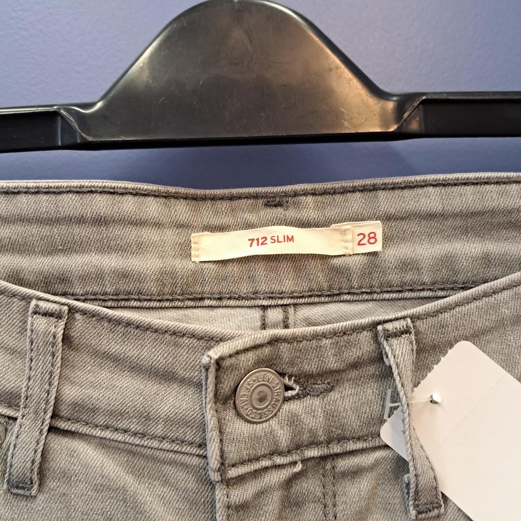 Levi Levi's 712 slim licht grijze jeans mt 28 / S nr 46978, ., Ophalen of Verzenden, Zo goed als nieuw, Maat 36 (S)