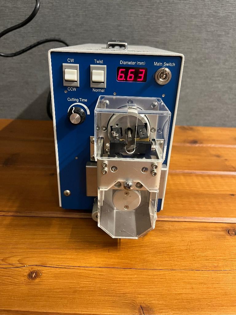 Cosmic 927R micro cabel stripper , kabel strip machine ., Ophalen of Verzenden