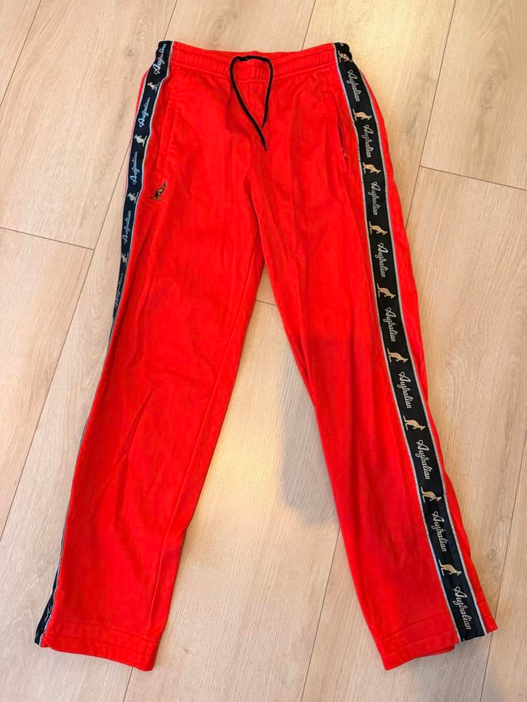 Rode Australian broek met bies - XS (mannen) / M (vrouwen), Ophalen of Verzenden, Maat 34 (XS) of kleiner, Lang, Gedragen