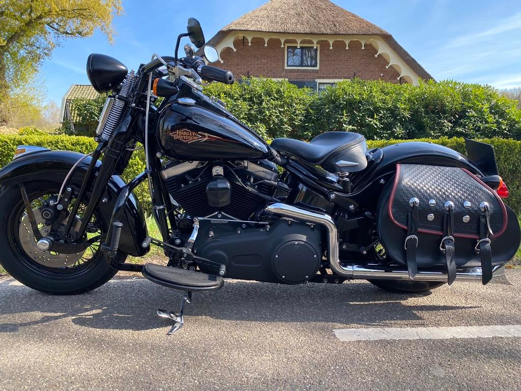 Pracht verbouwde cross bones springer classic oldtimer, Motoren, Motoren | Harley-Davidson, 2 cilinders, Particulier, Overig, 1584 cc