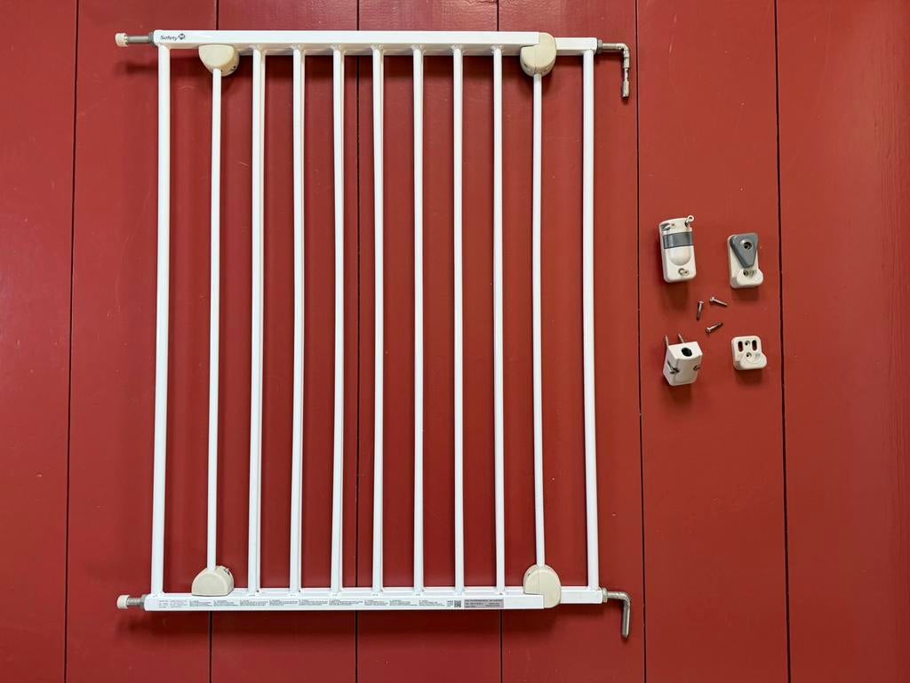 Wit metalen traphekje van Safety 1st (gebruikt), Ophalen, 100 tot 115 cm, Zo goed als nieuw, Metaal of IJzer