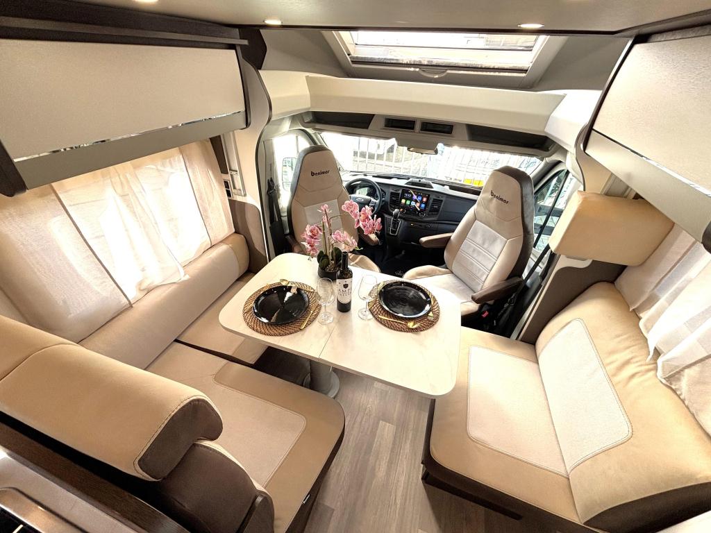 Benimar Tessoro Northautokapp 496 AUTOMAAT QUEENSBED HEFBED, Automaat, Ford, 7 tot 8 meter, Bedrijf