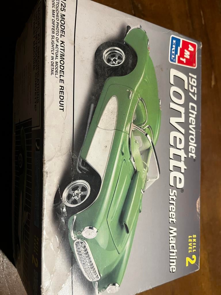 AMT 1957 Chevrolet Corvette “street machine”, Overige merken, Auto, Groter dan 1:32, Ophalen of Verzenden