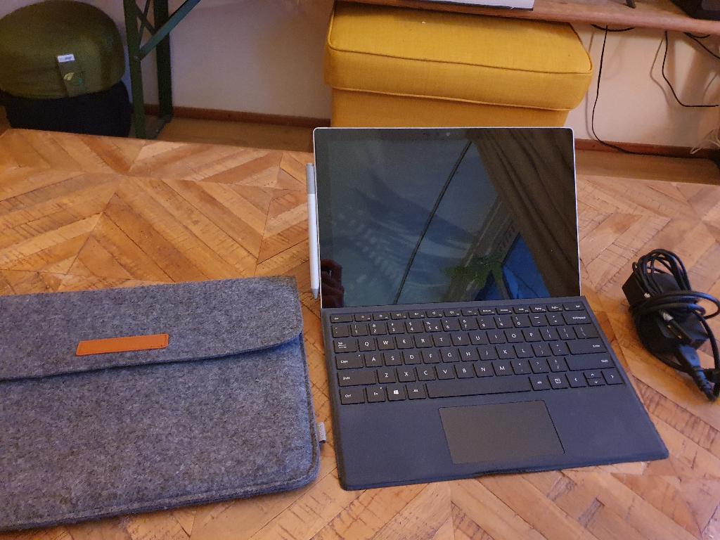 Microsoft Surface Pro 7 - i5, 128GB, 12.3 inch, Computers en Software, Windows Tablets, Gebruikt, 12 inch, Ophalen of Verzenden
