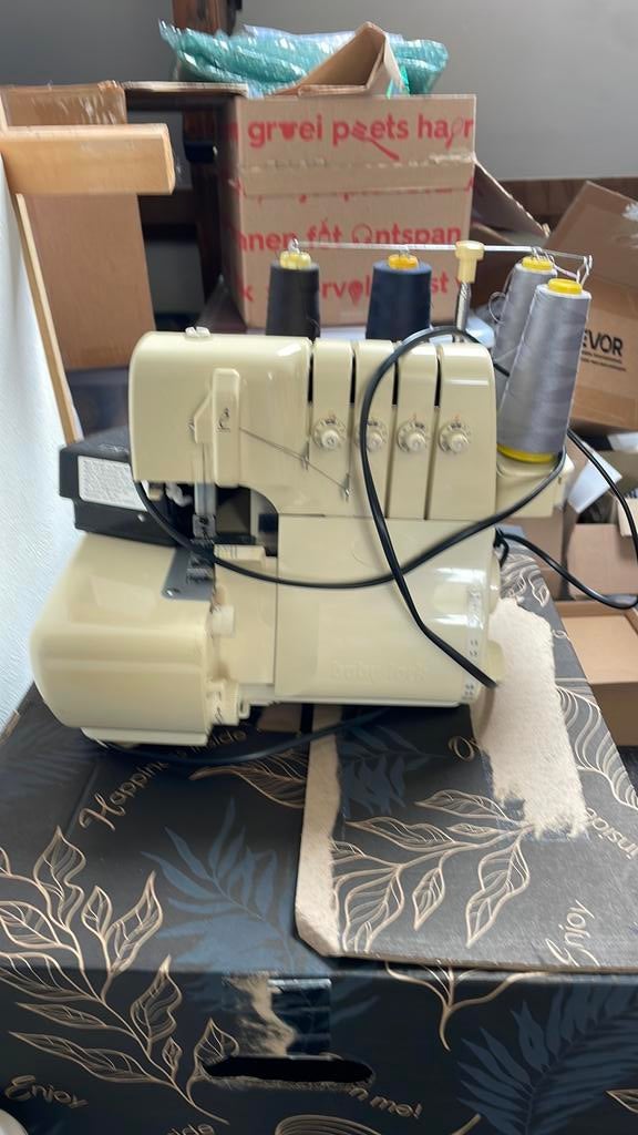 Lockmachine, Hobby en Vrije tijd, Naaimachines en Toebehoren, Ophalen, Gebruikt, Lockmachine, Overige merken