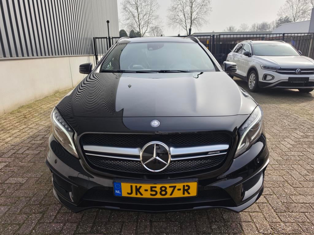 Mercedes-Benz GLA-klasse AMG 45 4MATIC|BOMVOL!|NIEUWSTAAT!, Gebruikt, 4 cilinders, Met garantie (alle), Adaptive Cruise Control