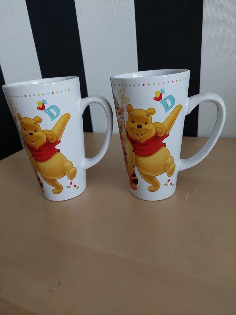 Disney mokken/ bekers, Ophalen of Verzenden, Aardewerk, Overige stijlen, Kop(pen) en/of Schotel(s)