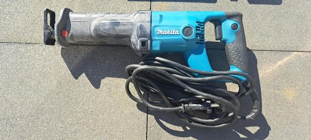 Makita reciprozaag met koffer, zaagjes en boekje, Ophalen of Verzenden, Zo goed als nieuw