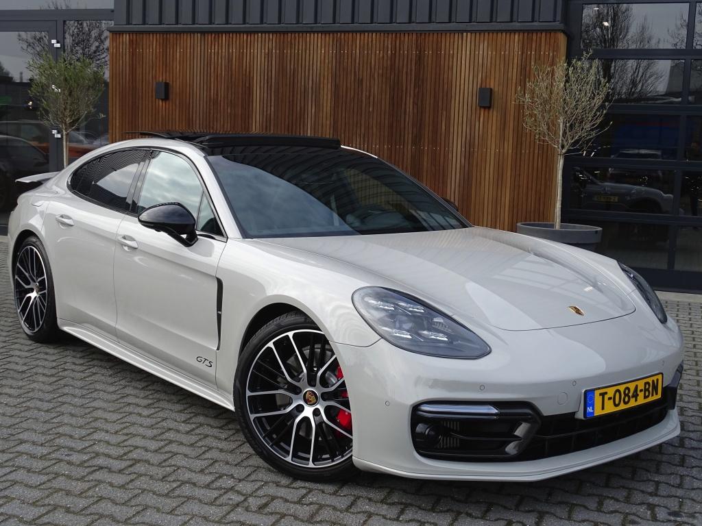 Porsche Panamera 4.0 V8 481PK GTS / carbon / alcantara / 360, Automaat, 481 pk, Gebruikt, 138 €/maand