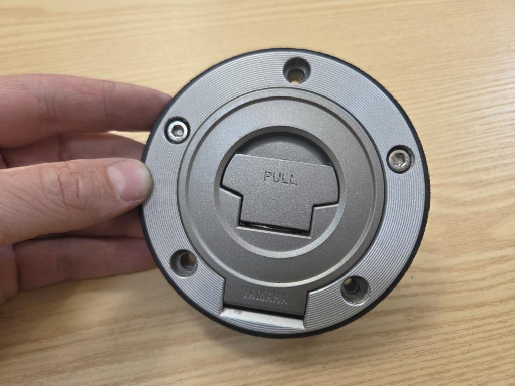 Tankdop Yamaha R1, FJR, FZS, FZ1, FZ6 XJ6 MT03, XJR, Niet ingevuld, Gebruikt, Niet ingevuld, Ophalen of Verzenden