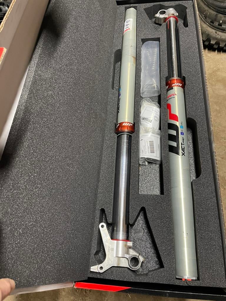 WP cone valve en xact pro schokbreker, Ophalen of Verzenden