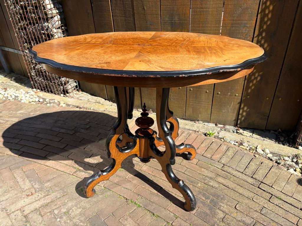 Antieke notenhouten spinnekoptafel, Ophalen