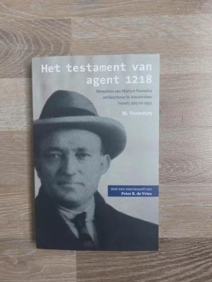 Het testament van agent 1218 door M. Veenstra, Ophalen of Verzenden, Zo goed als nieuw, M. Veenstra
