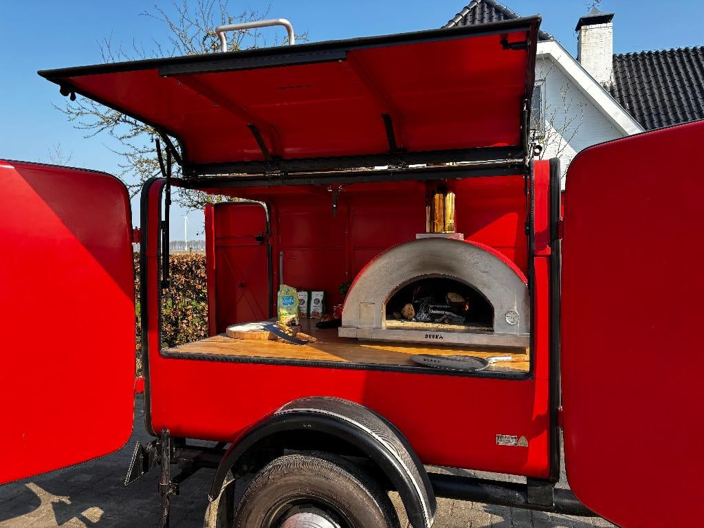 Pizzaoven te huur/ mobiele pizza oven huren/ houtoven, Ophalen