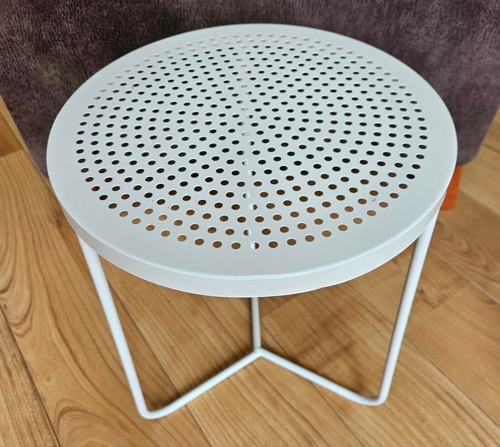 Wit metalen bijzettafeltje / plantentafeltje - 40 x 30 cm, Ophalen, Minder dan 45 cm, Minder dan 55 cm, Gebruikt