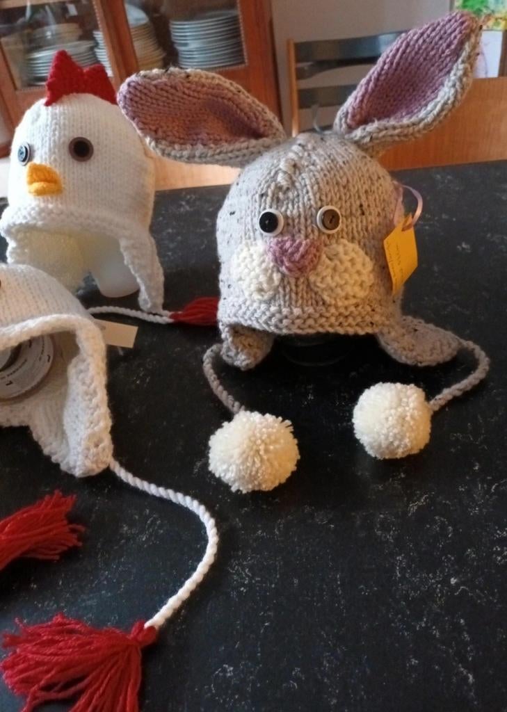 Handgemaakte konijn en kippen Mutsen - Nieuw, Ophalen of Verzenden, Nieuw, Handgemaakt, Jongetje of Meisje