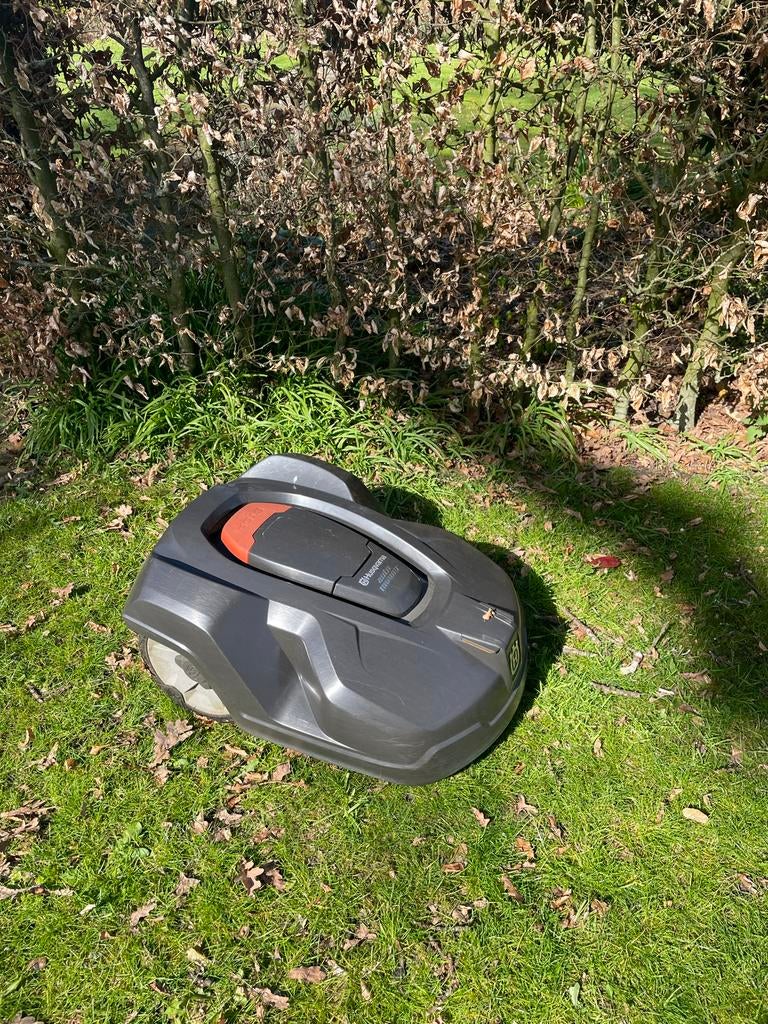 Husqvarna Automower 420 robotmaaier, Ophalen of Verzenden, Gebruikt, 20 tot 25 cm