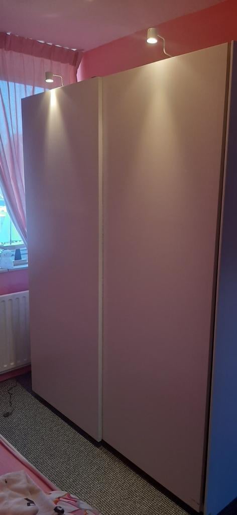 grote kledingkast met 2 schuifdeuren, Huizen en Kamers