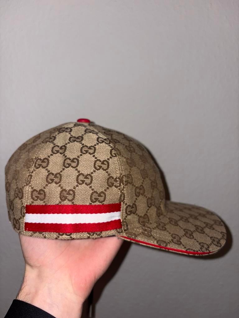 Limited edition Gucci pet, Ophalen of Verzenden, Nieuw, 57 cm (M, 7⅛ inch) of minder, Pet