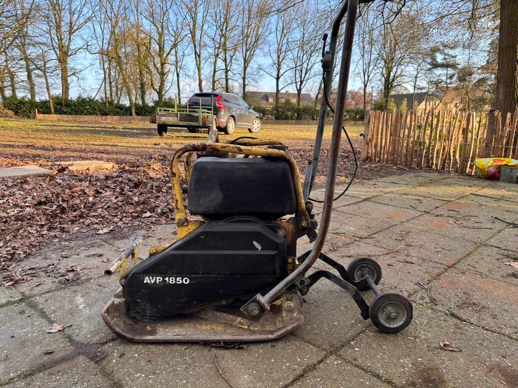 Trilplaat ammann met hatz diesel motor, Ophalen, Gebruikt