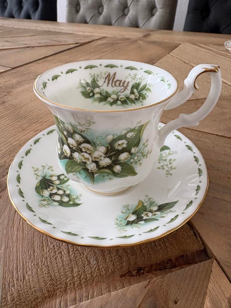 Royal Albert Flower of the Month Mei - Lelietje-van-dalen, Verzamelen, Porselein, Kristal en Bestek, Ophalen