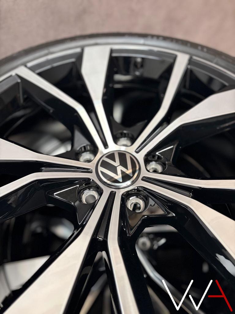 19” Volkswagen T-Roc R-Line “Misano” origineel nieuwstaat, Auto-onderdelen, Banden en Velgen, 19 inch, Gebruikt, -, -