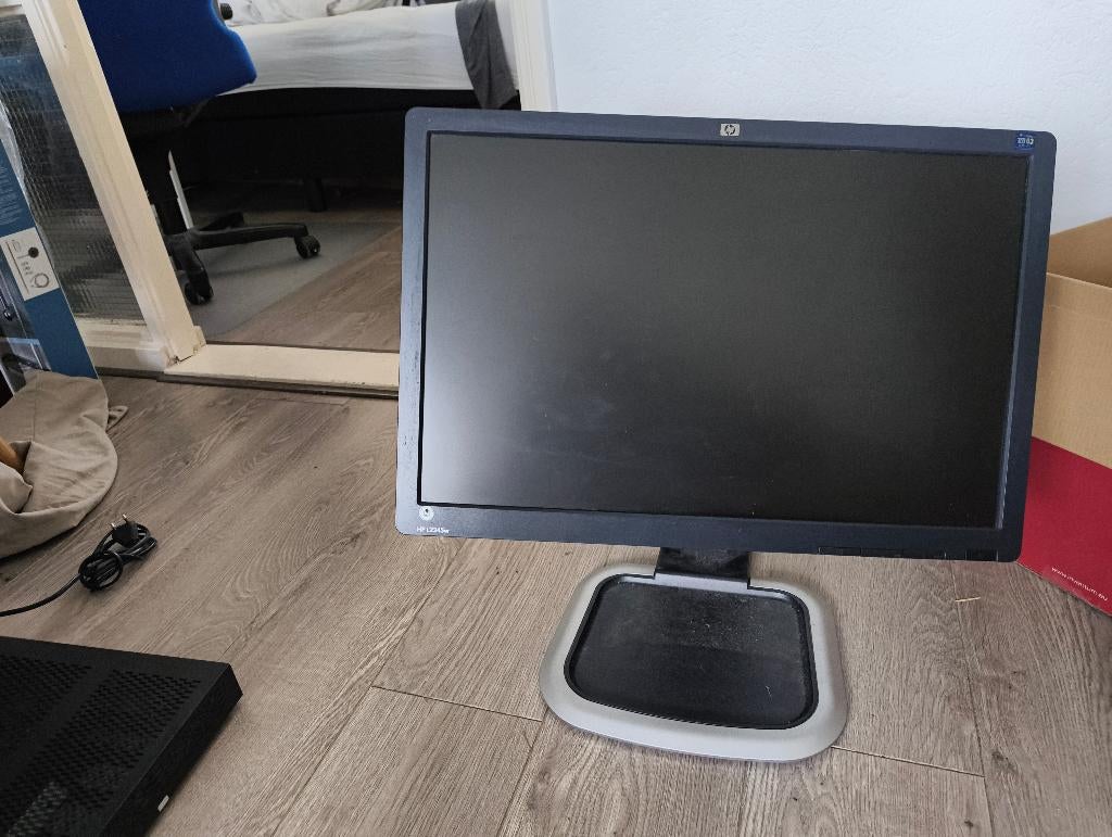 Dell monitor 22 inch, Computers en Software, Monitoren, Ophalen, Gebruikt, Dell, Overige typen