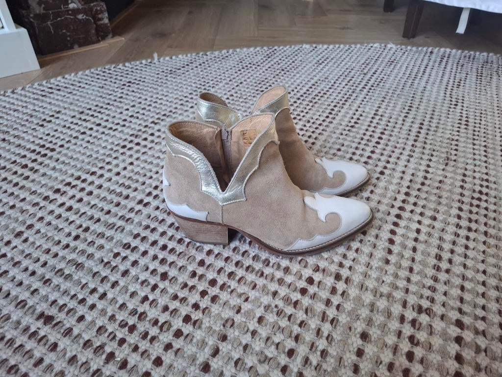 Cowboy enkellaarzen maat 40 by Monique zus Jan Smith, Ophalen of Verzenden, Gebruikt, Overige typen