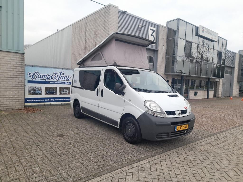 Adria Camper 4 persoons met hefdak en complete keuken, Hefdak, Standaard zit, Bedrijf, Koelkast