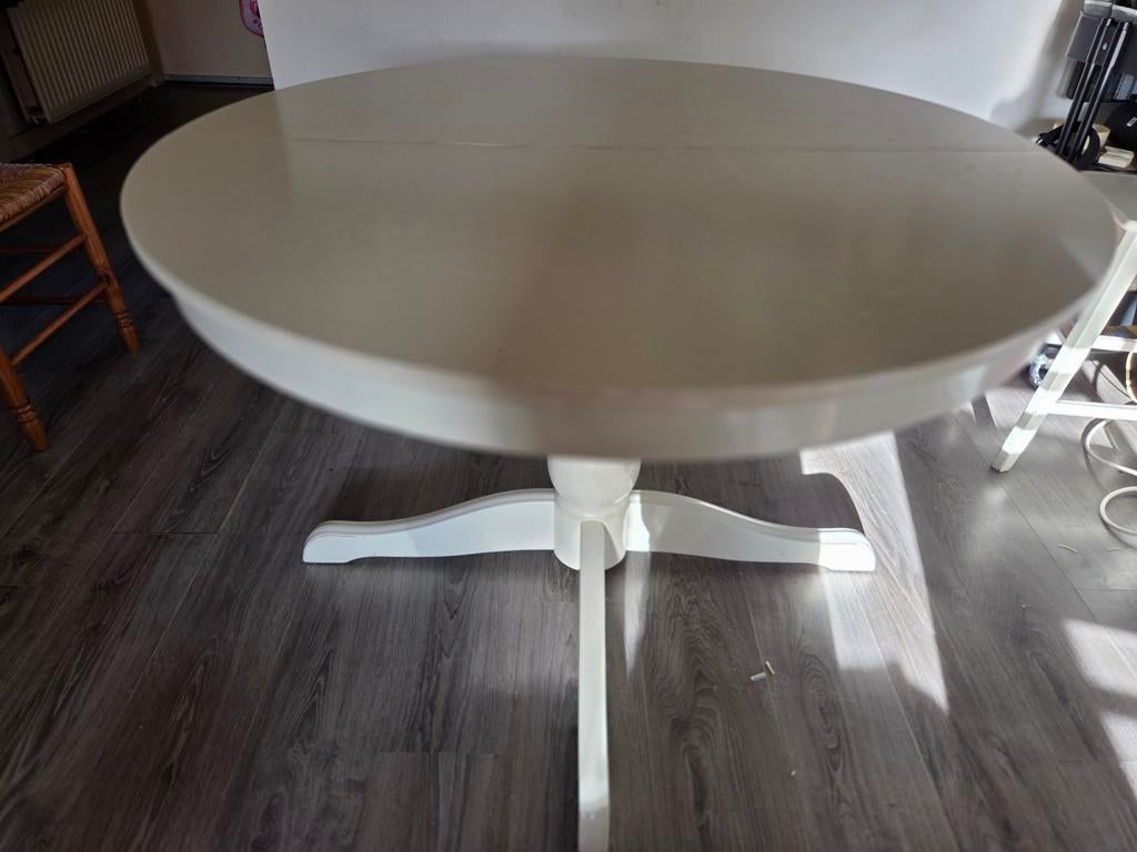 Witte ronde ikea eettafel, Huis en Inrichting, Tafels | Eettafels, Ophalen, Gebruikt, 50 tot 100 cm, Modern, functioneel