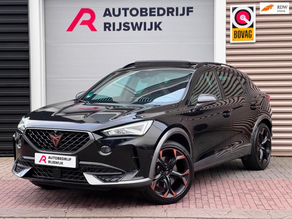 CUPRA Formentor 1.4 e-Hybrid VZ Copper Edition Memory/Pano/S, 12 maanden, Gebruikt, 4 cilinders, Zwart