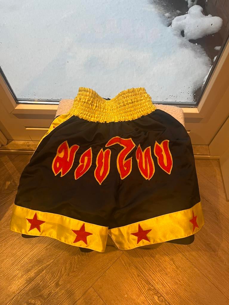 Kickboksbroek maat M, Ophalen of Verzenden, Zo goed als nieuw, Bokskleding