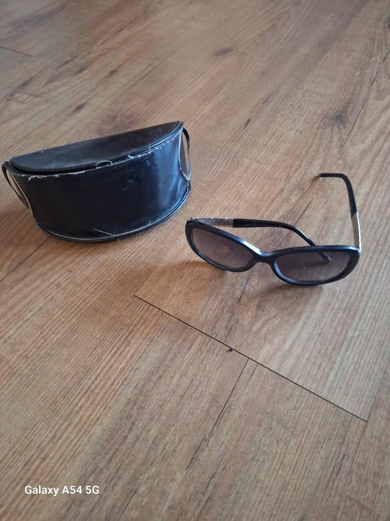 Zonnebril zwart met zilverkleurige zijkant, Ophalen, Zwart, Overige merken