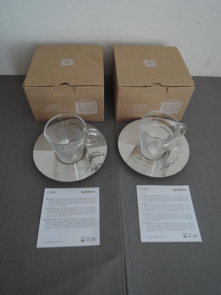 Twee nieuwe Nespresso espressokopjes met schotels, Nieuw, Ophalen of Verzenden, Glas, Overige stijlen