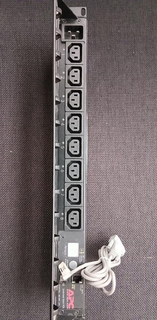 APC AP7921 Switched Rack 1U PDU 8x C13, Ophalen, Gebruikt