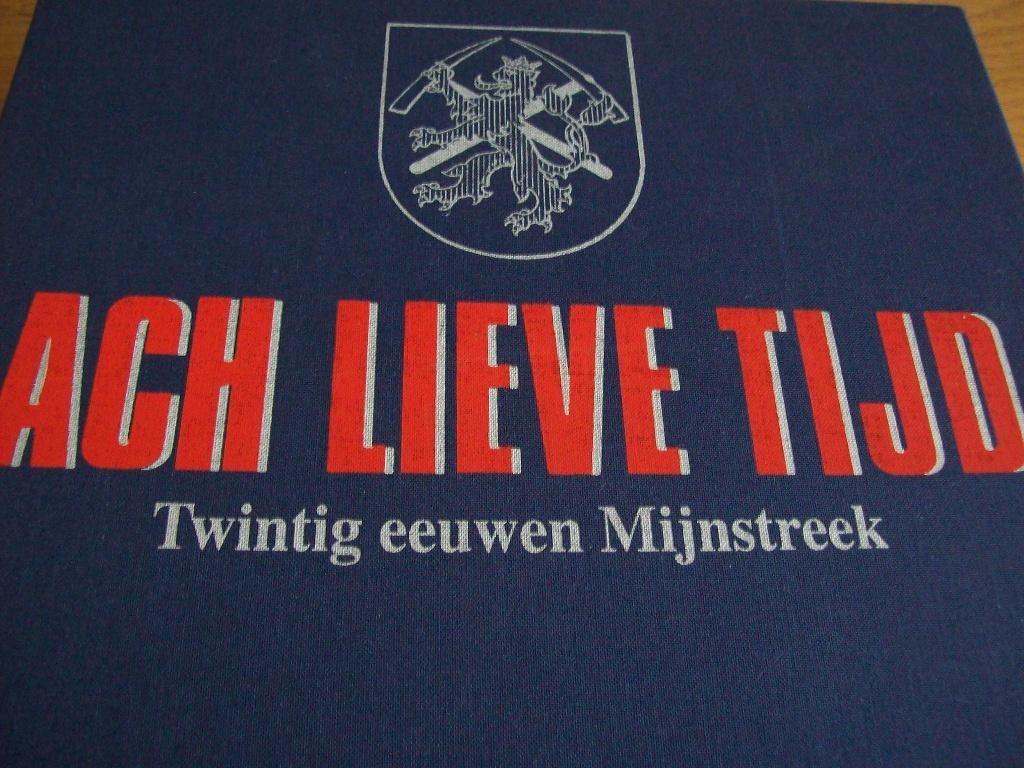 TWINTIG  EEUWEN  MIJNSTREEK, Boeken, Geschiedenis | Stad en Regio, Ophalen of Verzenden, Zo goed als nieuw