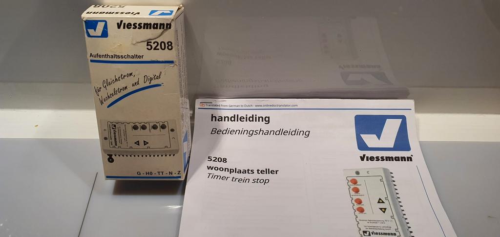 Viessmann Oponthoudschakelaar 5208, Ophalen of Verzenden, Zo goed als nieuw