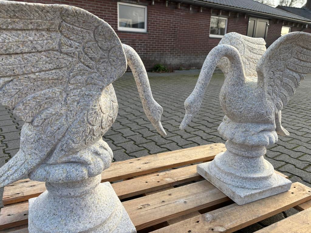 Zwanen sculpturen - NIEUW - uniek en handgemaakt (4 stuks), Tuin en Terras, Tuinbeelden, Ophalen of Verzenden, Nieuw, Steen, Dierenbeeld