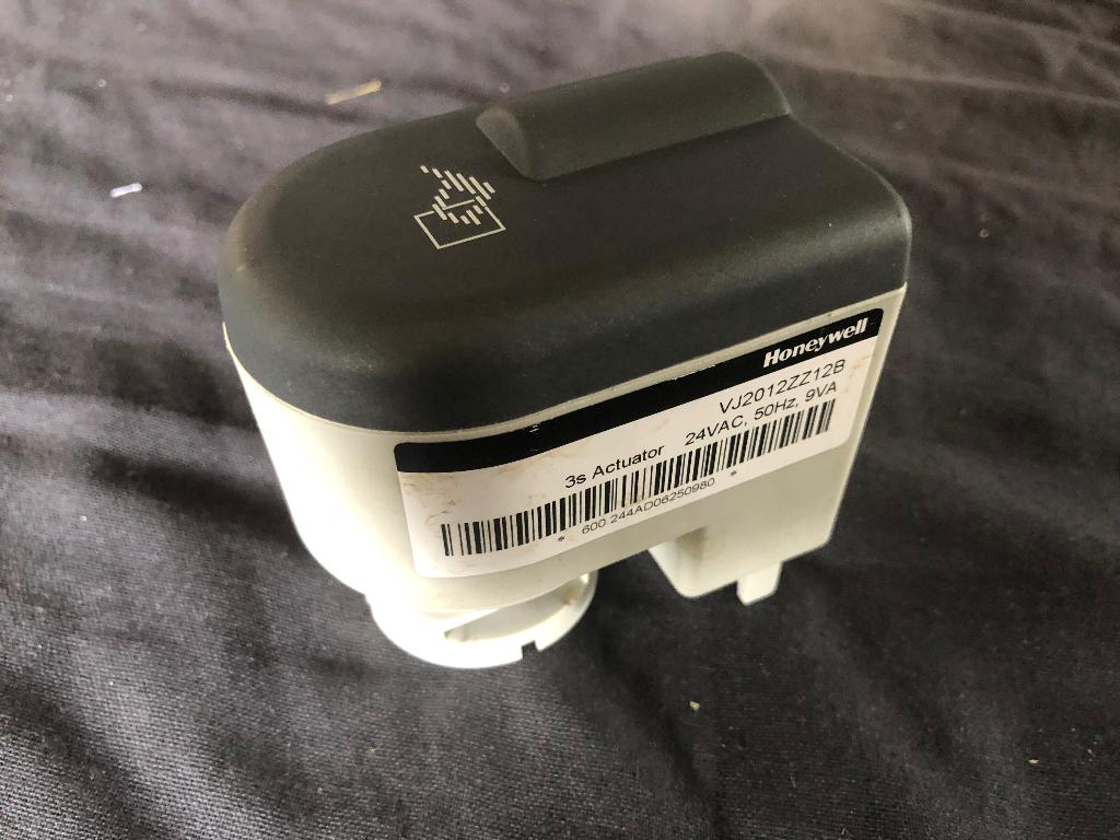 Nefit Smartline 3 wegklep motor-actuator, Doe-het-zelf en Verbouw, Ophalen of Verzenden, Zo goed als nieuw