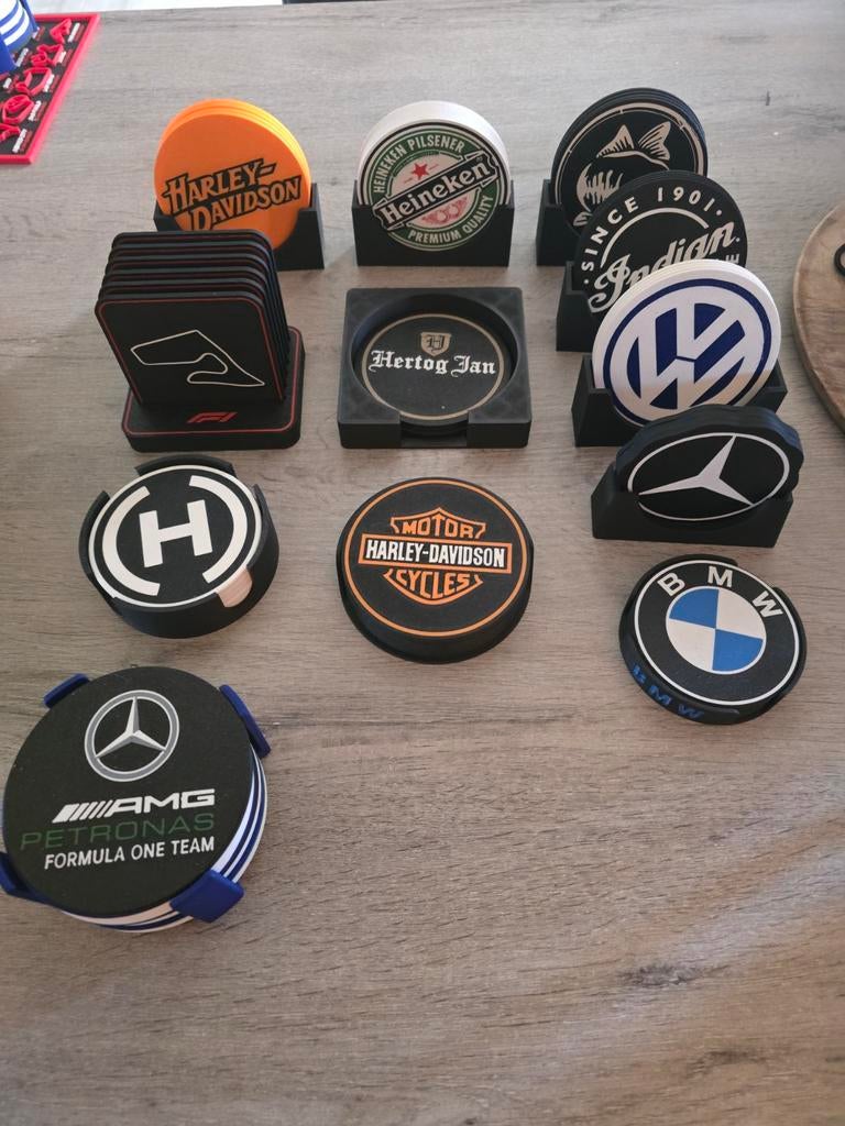 Diverse Onderzetters/viltjes met Houder, Huis en Inrichting, Woonaccessoires | Onderzetters, Gebruikt, Glas of Kopje, Ophalen