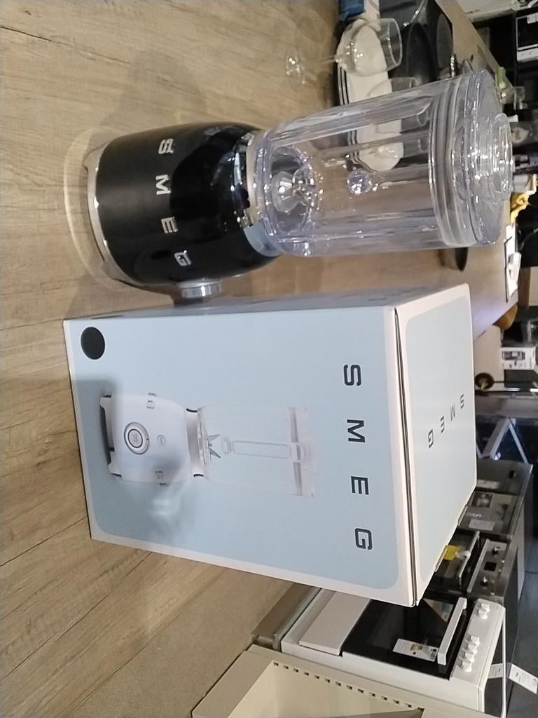 Smeg BLF03BLEU Blender - Nieuw in doos, Witgoed en Apparatuur, Blenders, Nieuw, Ophalen of Verzenden, Info@smeg.nl, SMEG Nederland bv