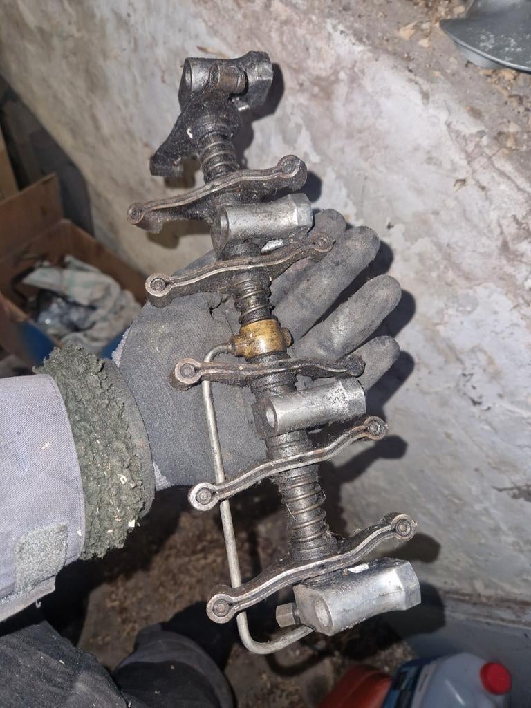 Tuimelas Fordson Dexta - Kleppenstelmechanisme, Ophalen of Verzenden, Gebruikt, Ford