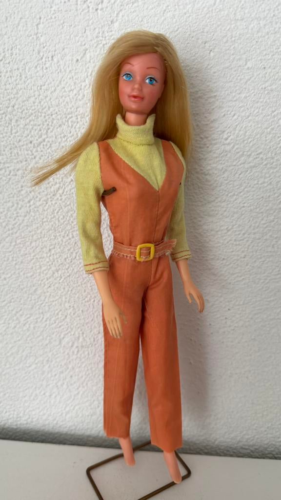 Vintage Barbie Kelly Yelowstone  Sport outfit, Verzamelen, Poppen, Ophalen of Verzenden, Gebruikt, Kleertjes