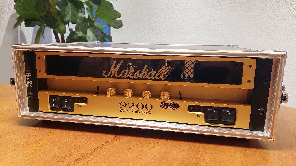 Marshall 9200 Power Amplifier (Dual Monobloc) in Flightcase, Muziek en Instrumenten, Ophalen, Zo goed als nieuw, Gitaar, 50 tot 100 watt