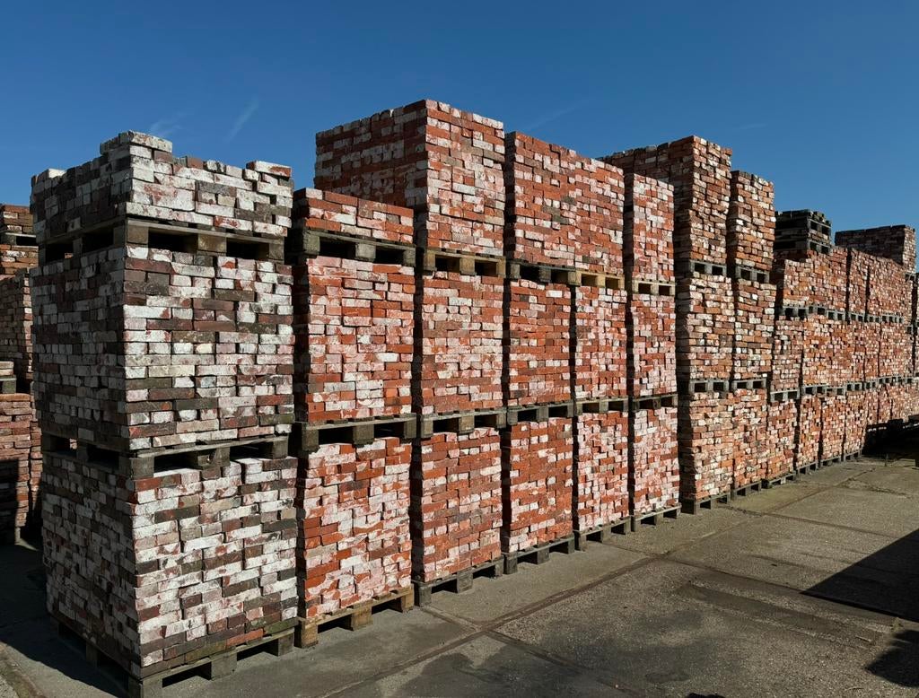 Groninger gladde steen verschillende partijen 100.000 stuks, Doe-het-zelf en Verbouw, Metselstenen, Gebruikt, Bakstenen, Ophalen
